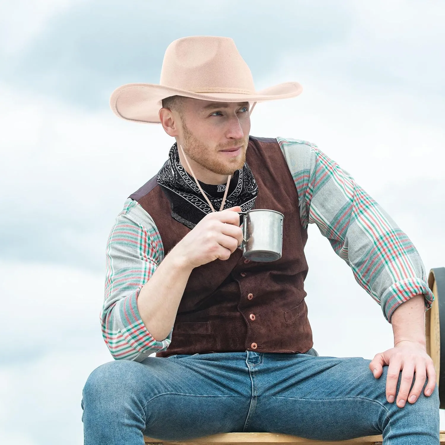 Cowboy Hats and Bandanas Women Men Retro Wide Brim Western Cowgirl Belt Buckle Panama Hat