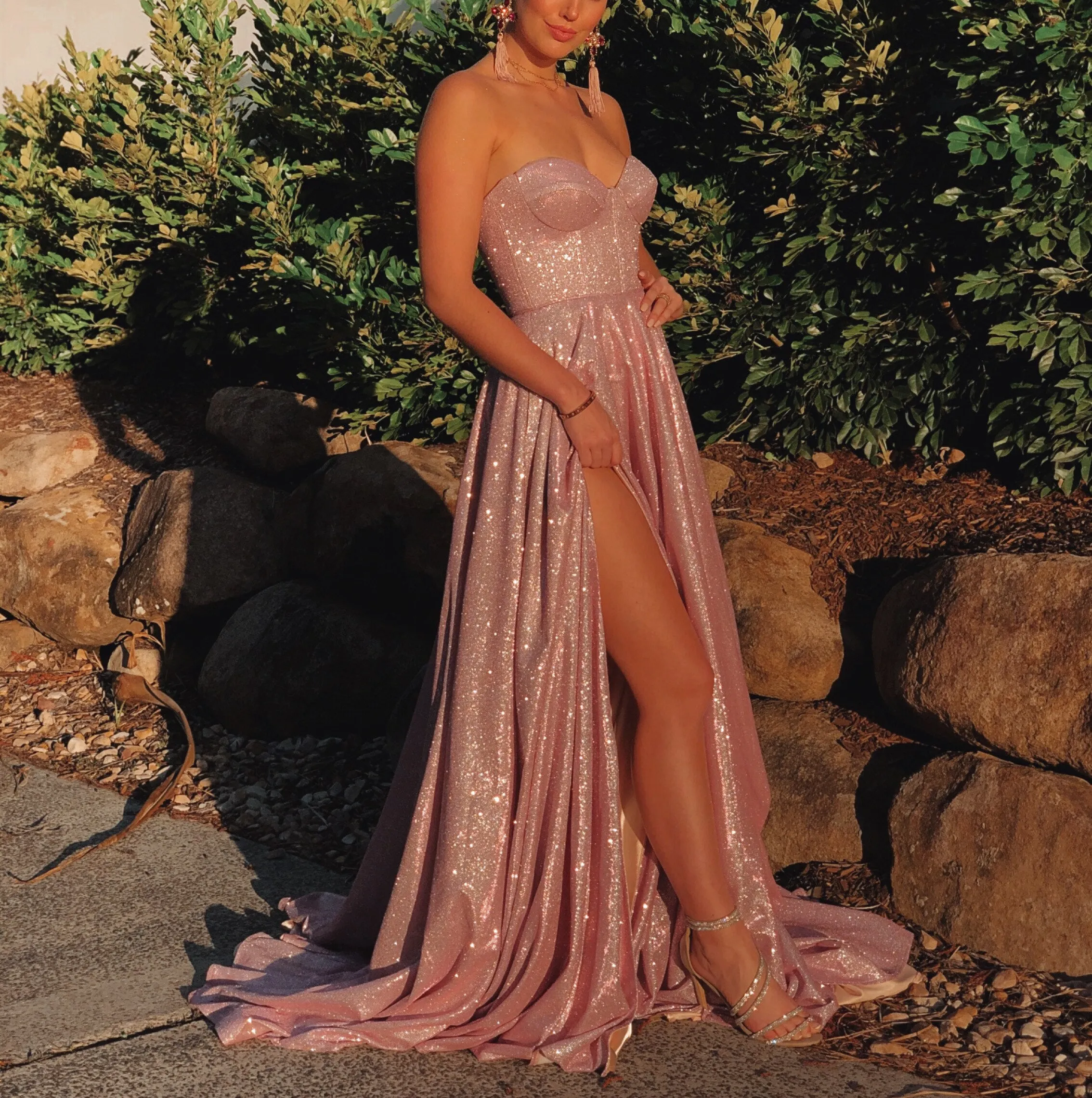 Sweetheart Glittery Prom Dresses with Pockets 2022 Side Split Sequins Vestidos De Noite Evening Vestidos De Fiesta Suknie Wieczo