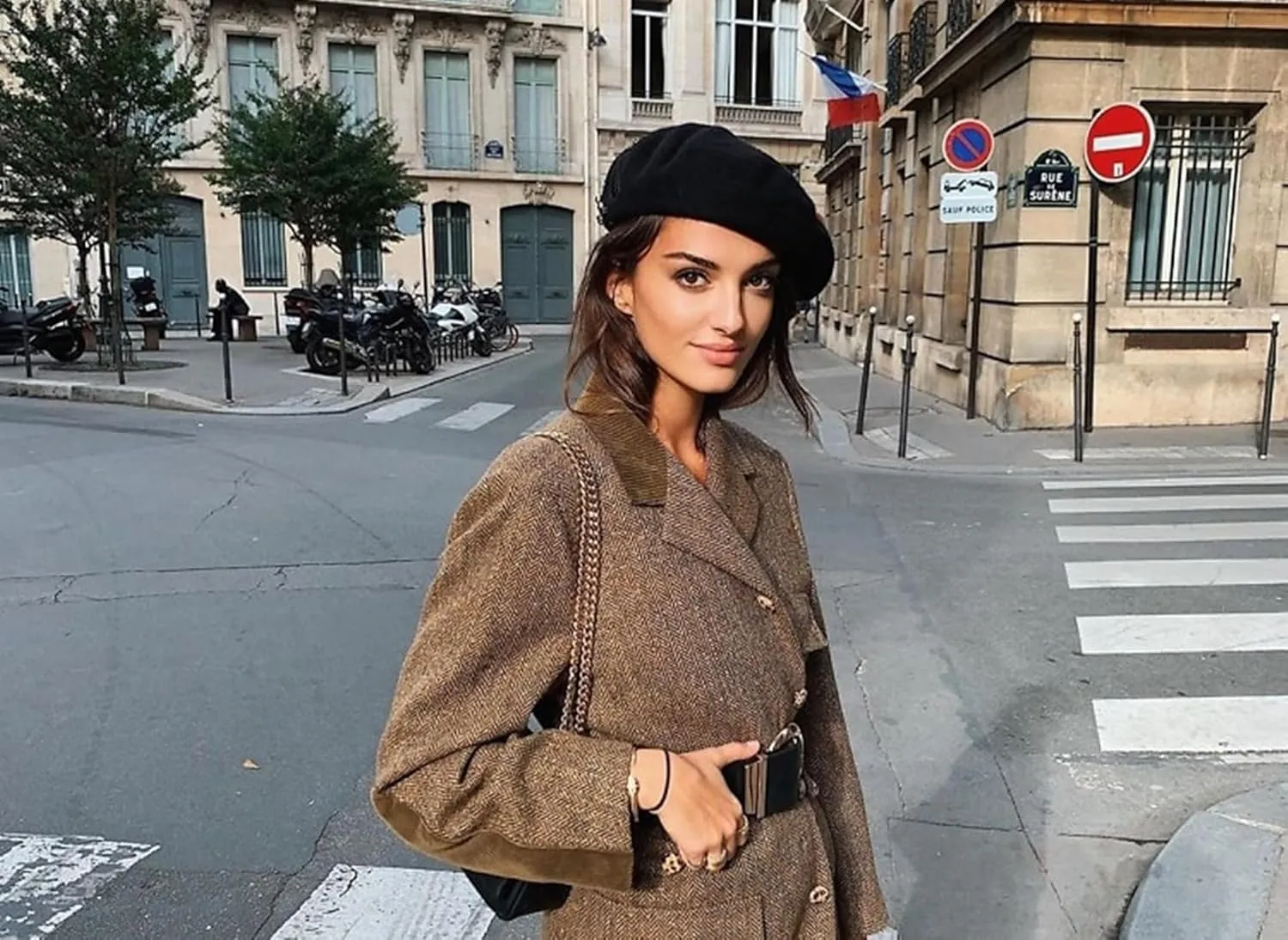 Women's Beret Hats  Chic French Berets for Women, Premium Wool Beret  A Classic Wardrobe Addition for Stylish Women